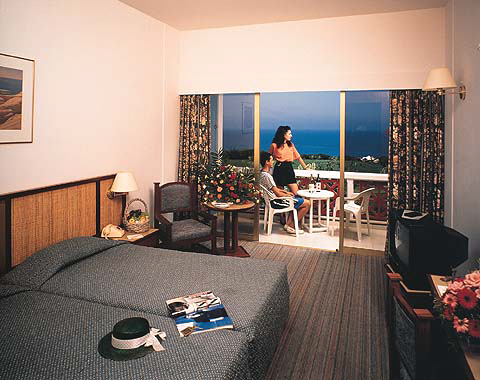  - laura_beach_bedroom