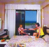 mariandy_bedroom.JPG (65997 bytes)